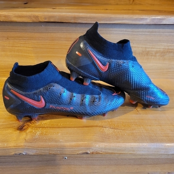 Nike Phantom Black & Red detail Men's pull on soccer cleats 7.5 - Picture 4 of 9